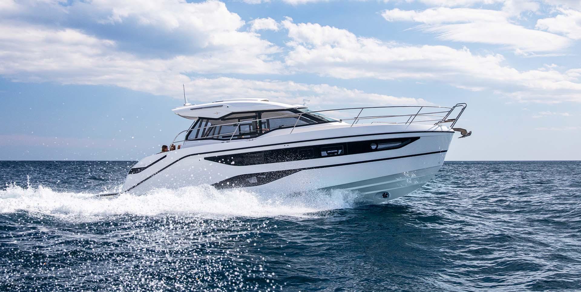 BAVARIA YACHTS - SR 36