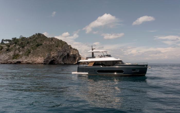 AZIMUT YACHTS - MAGELLANO 60