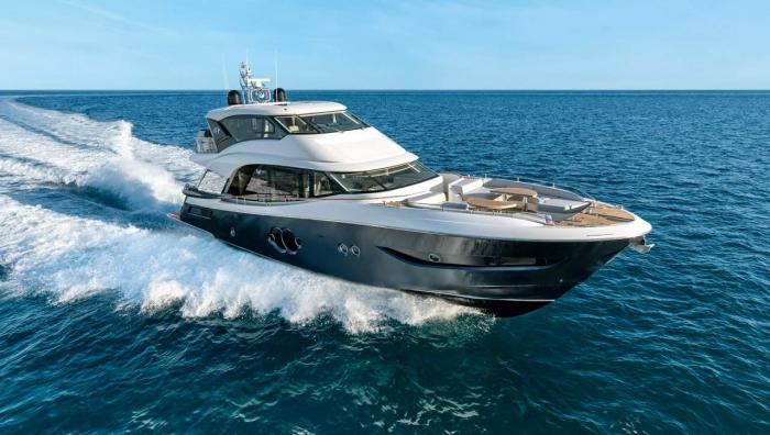 Monte Carlo Yachts - MCY 76 Skylounge